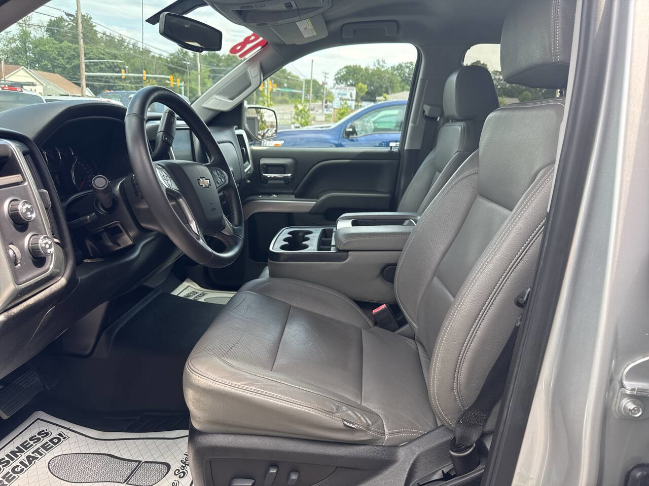 Used 2018 Chevrolet Silverado 1500 LT w/ All Star Edition AWD/4WD image 14