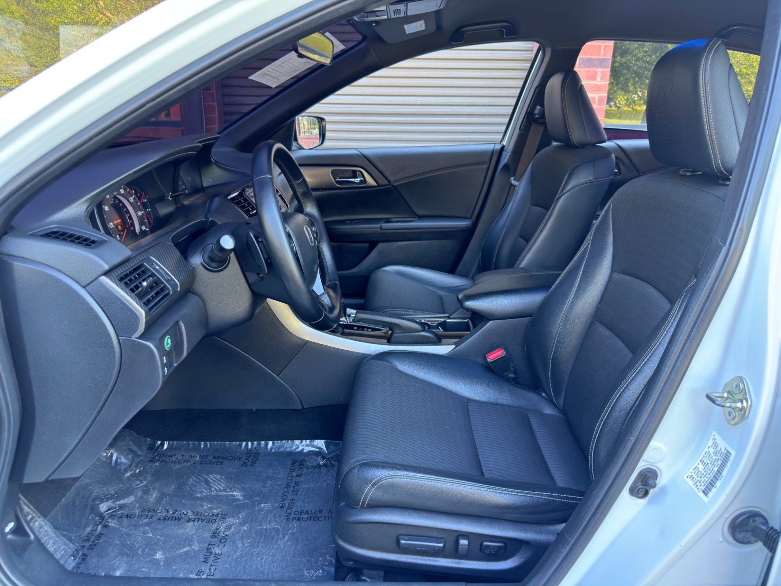 Used 2017 Honda Accord Sport image 15