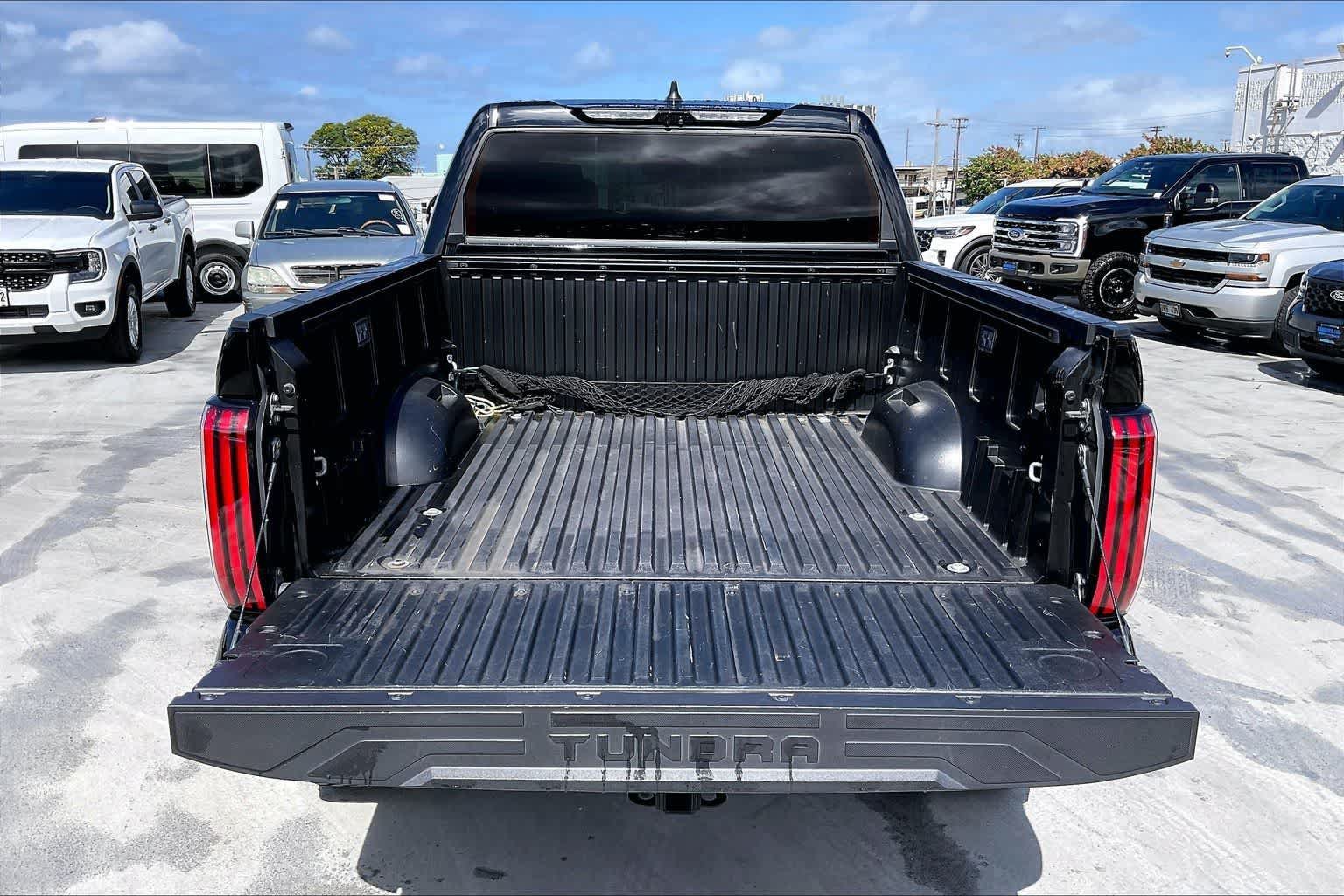 Used 2024 Toyota Tundra Platinum w/ TRD Off-Road Package AWD/4WD image 18