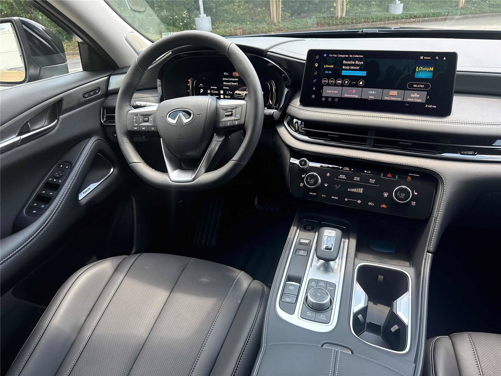 New 2027 INFINITI QX60 Luxe w/ Cargo Package FWD image 14