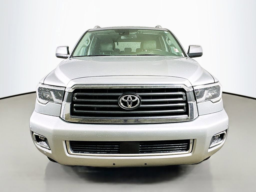 Used 2022 Toyota Sequoia Limited image 2