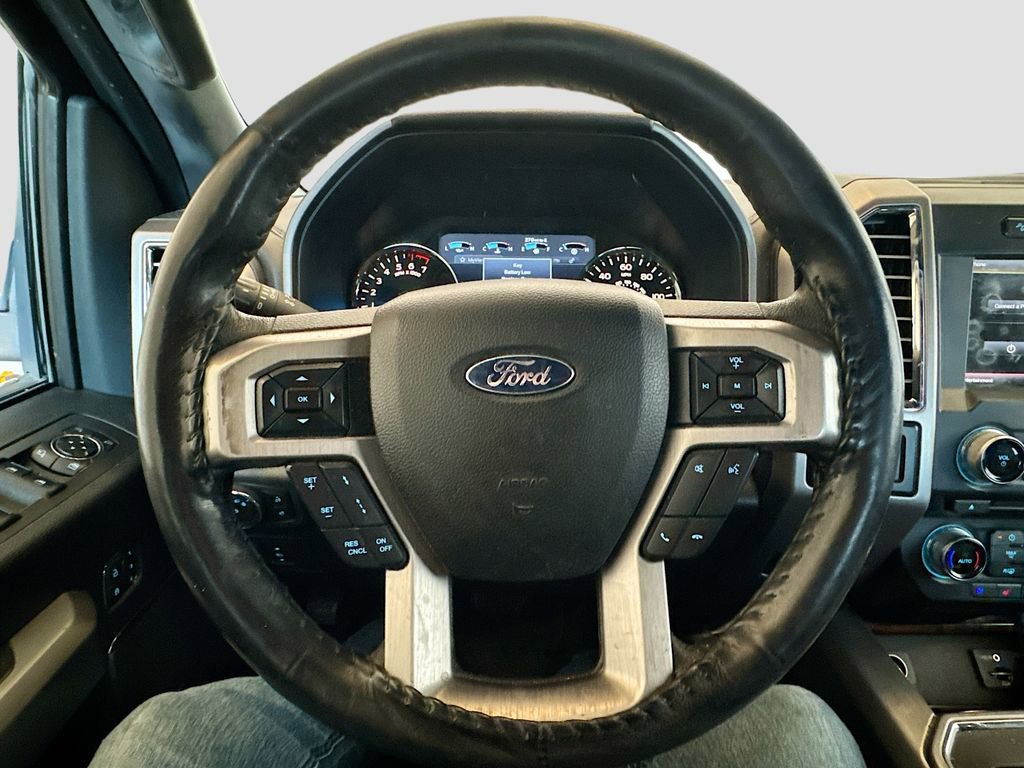 Used 2015 Ford F150 Platinum w/ Equipment Group 701A Luxury AWD/4WD image 14