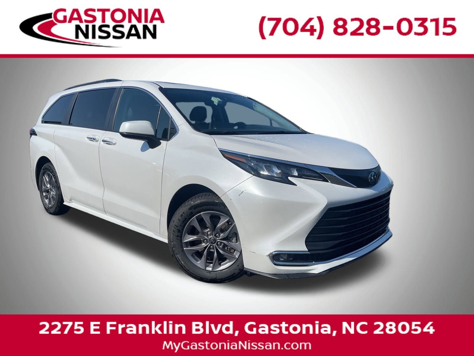 Used 2024 Toyota Sienna XLE