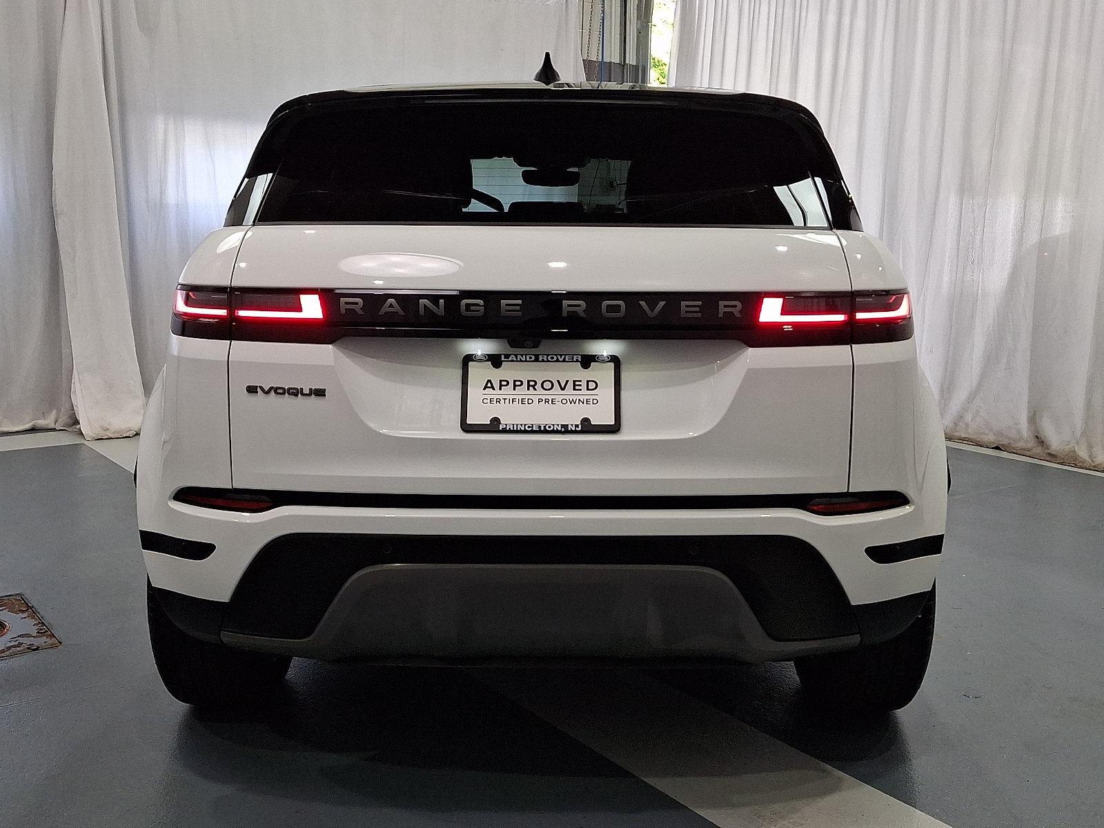 Certified 2026 Land Rover Range Rover Evoque S AWD/4WD image 6