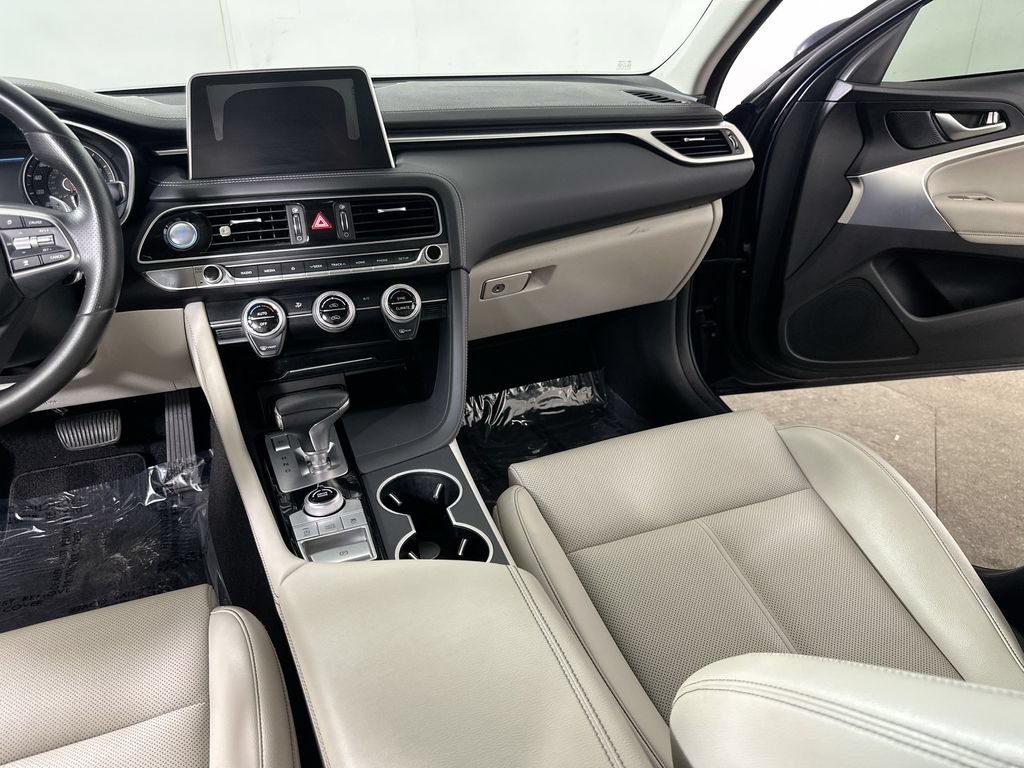 Used 2020 Genesis G70 2.0T RWD image 21