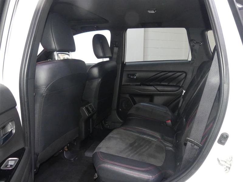 Used 2022 Mitsubishi Outlander SEL AWD/4WD image 27