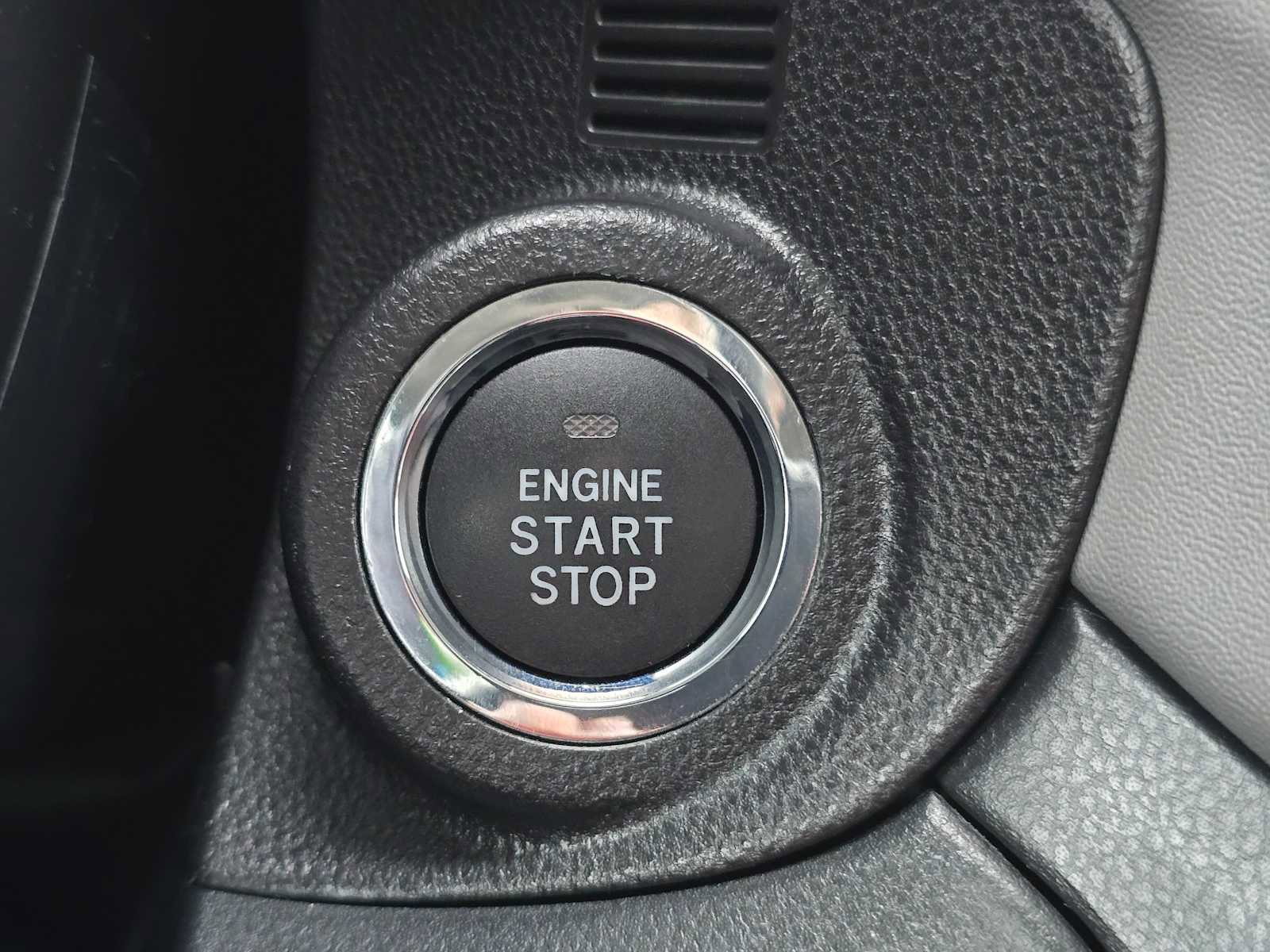 Used 2023 Subaru Outback Limited image 36