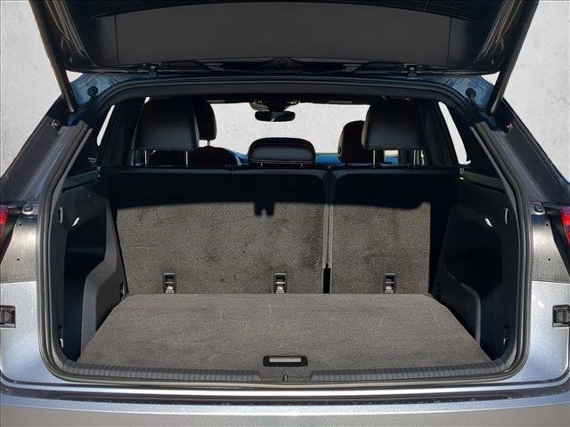 Used 2025 Volkswagen Atlas Cross Sport SE image 6