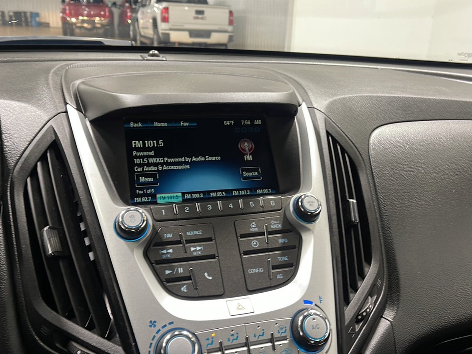 Used 2016 Chevrolet Equinox LS FWD image 8