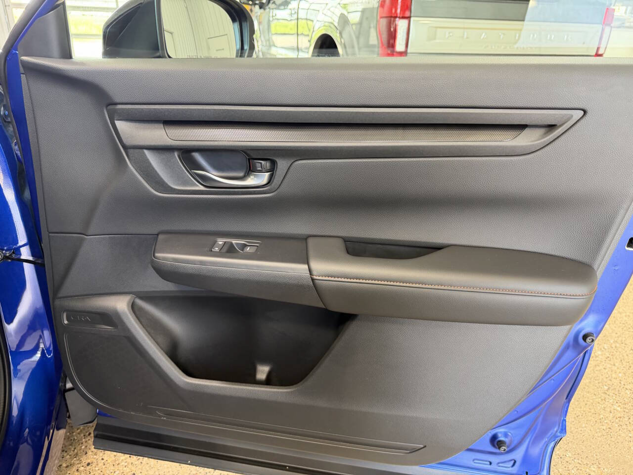 Used 2025 Honda CR-V Sport-L image 29