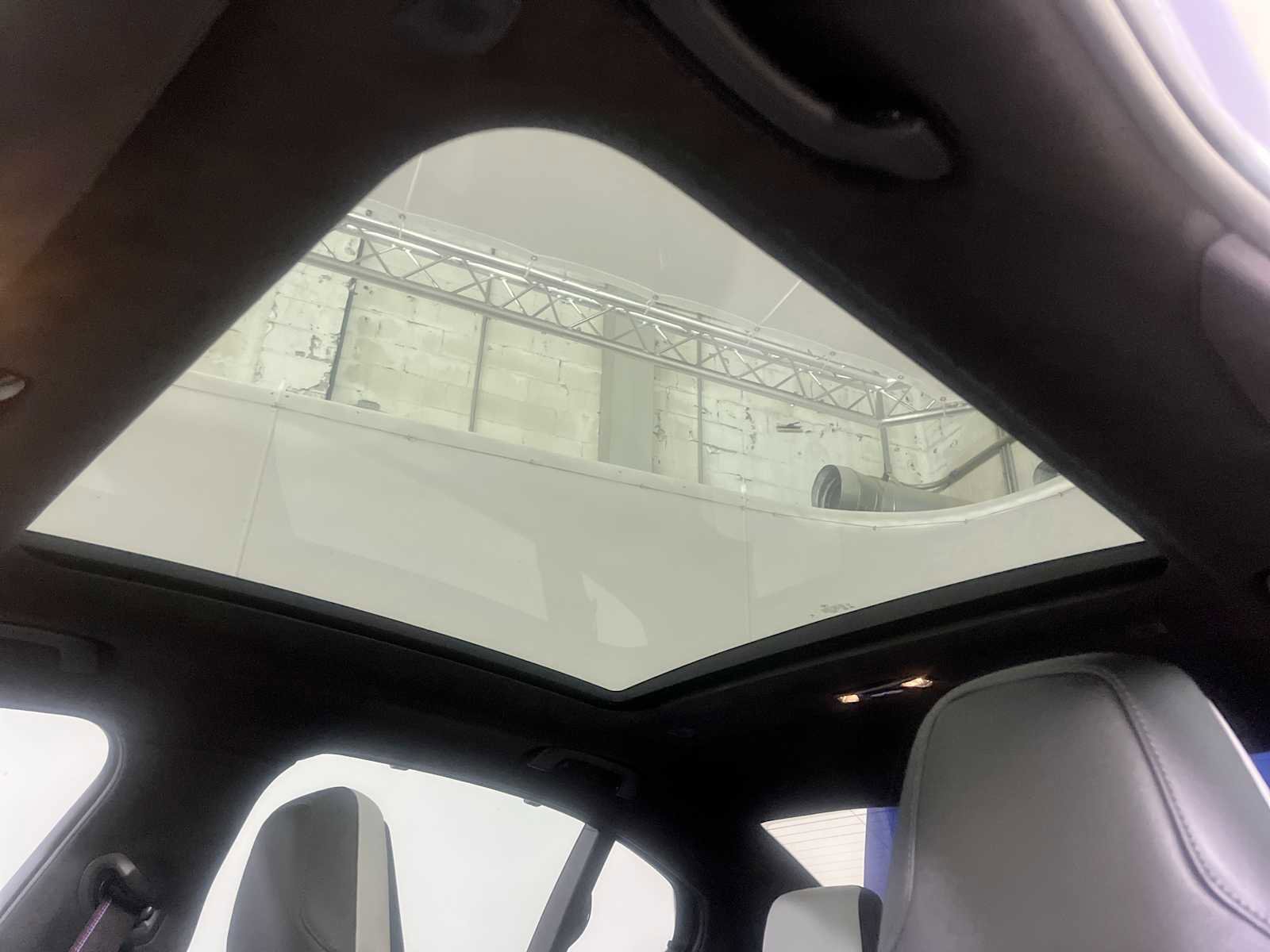 Used 2026 BMW M5 w/ Executive Package image 16