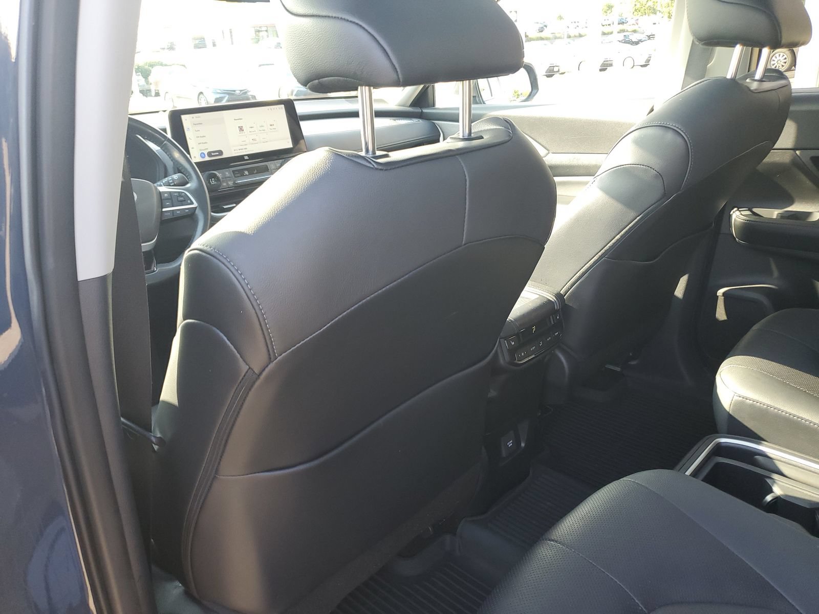 Used 2024 Toyota Grand Highlander AWD image 15