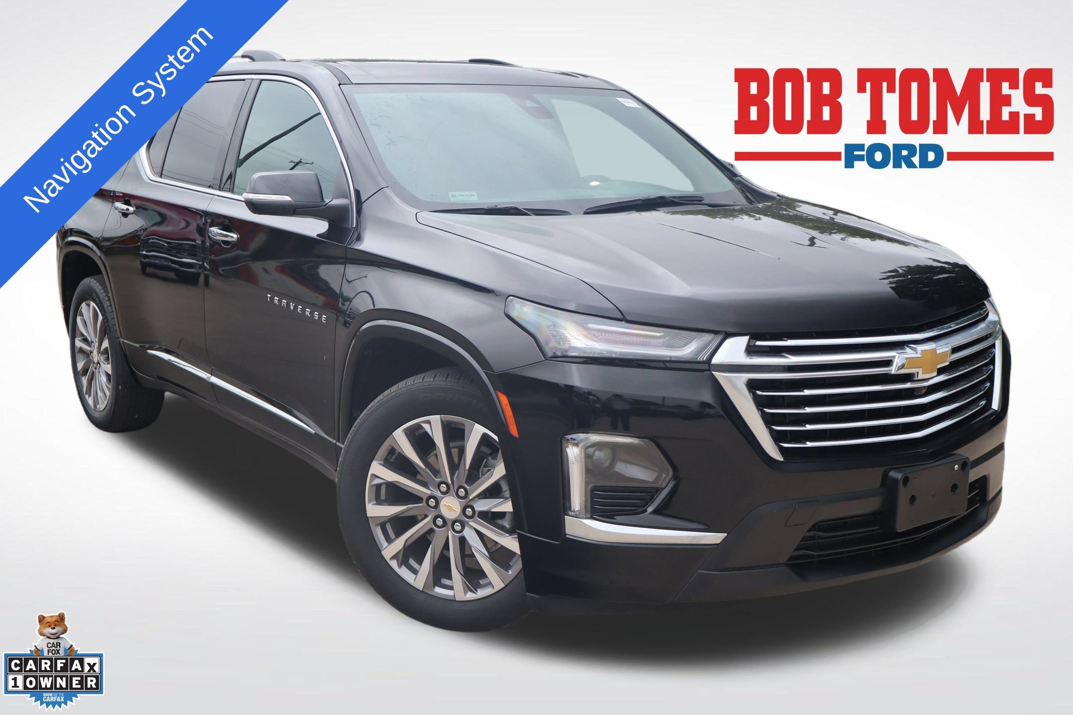 Used 2023 Chevrolet Traverse Premier FWD image 1