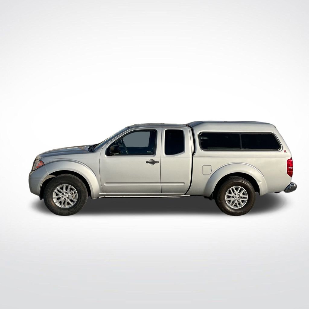 Used 2017 Nissan Frontier SV image 12