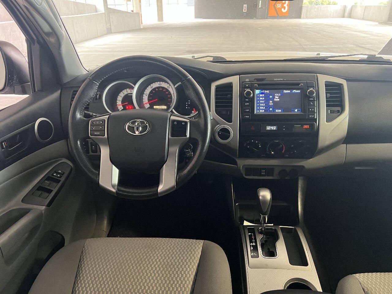 Used 2013 Toyota Tacoma 4x4 Double Cab w/ SR5 Pkg image 17