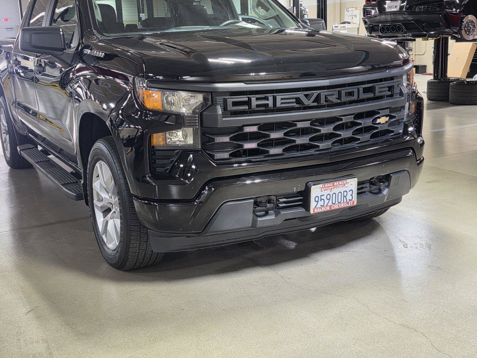Used 2023 Chevrolet Silverado 1500 Custom AWD/4WD image 9