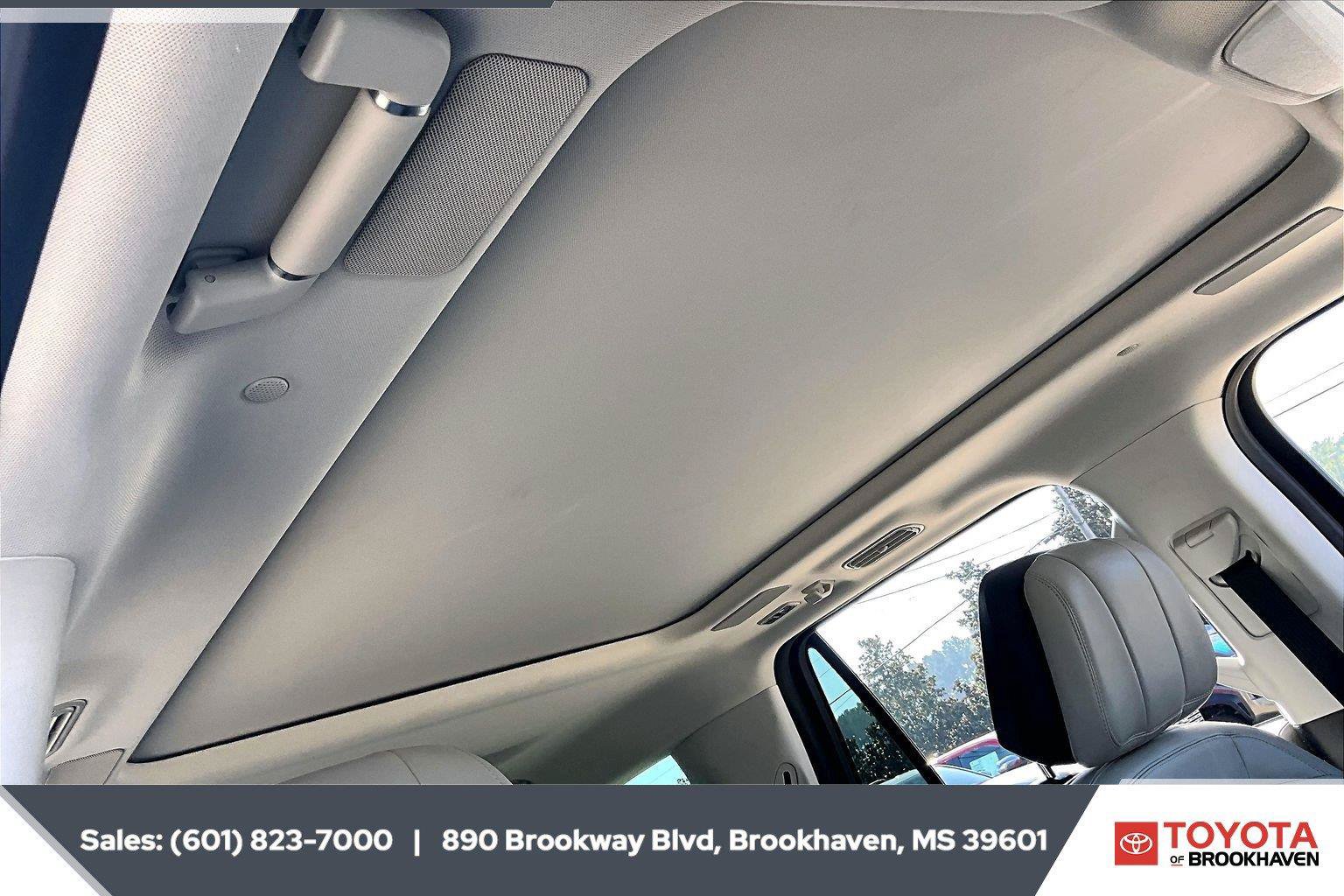 Used 2025 Lincoln Navigator L Reserve AWD/4WD image 16