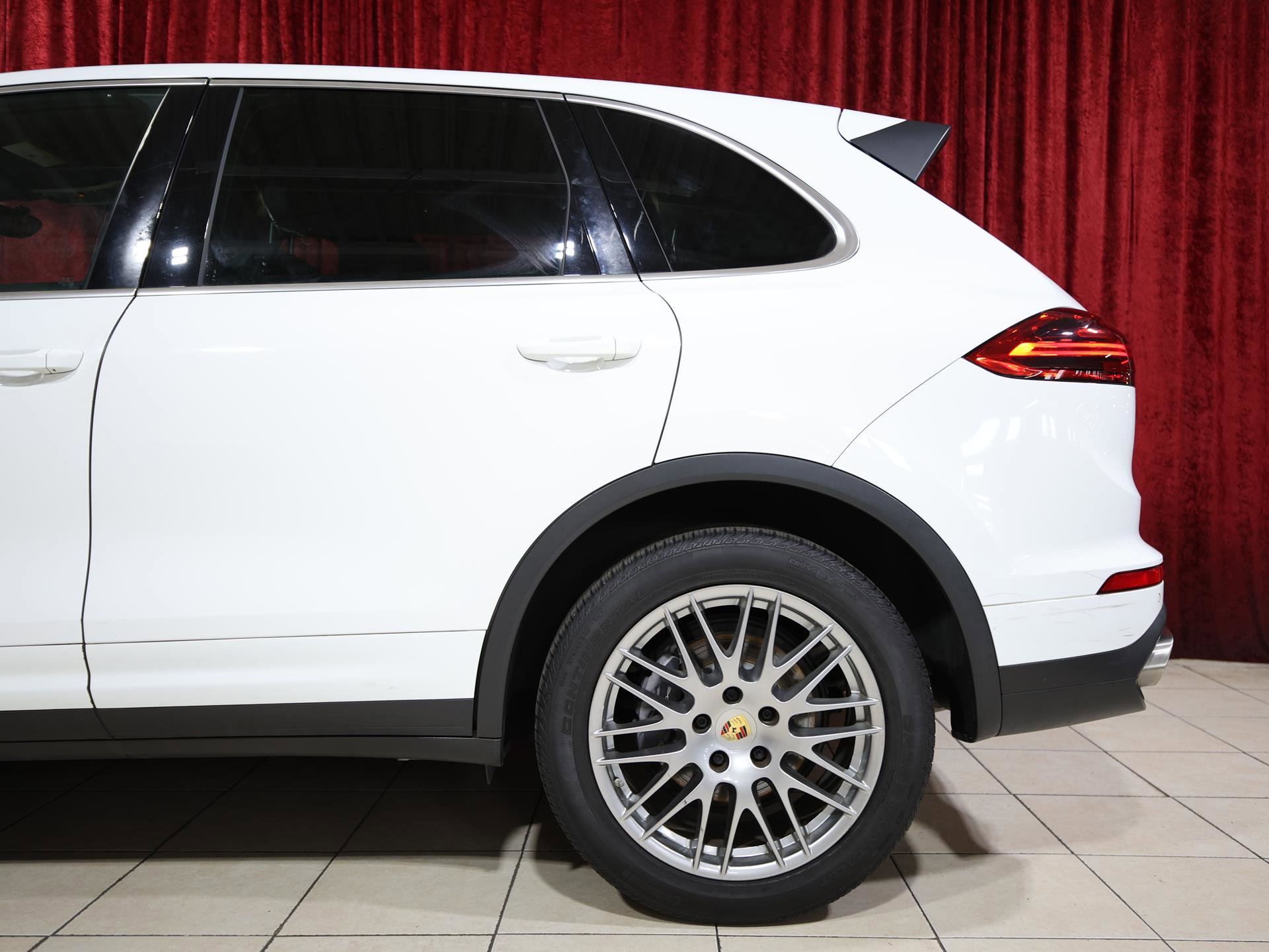 Used 2017 Porsche Cayenne image 6