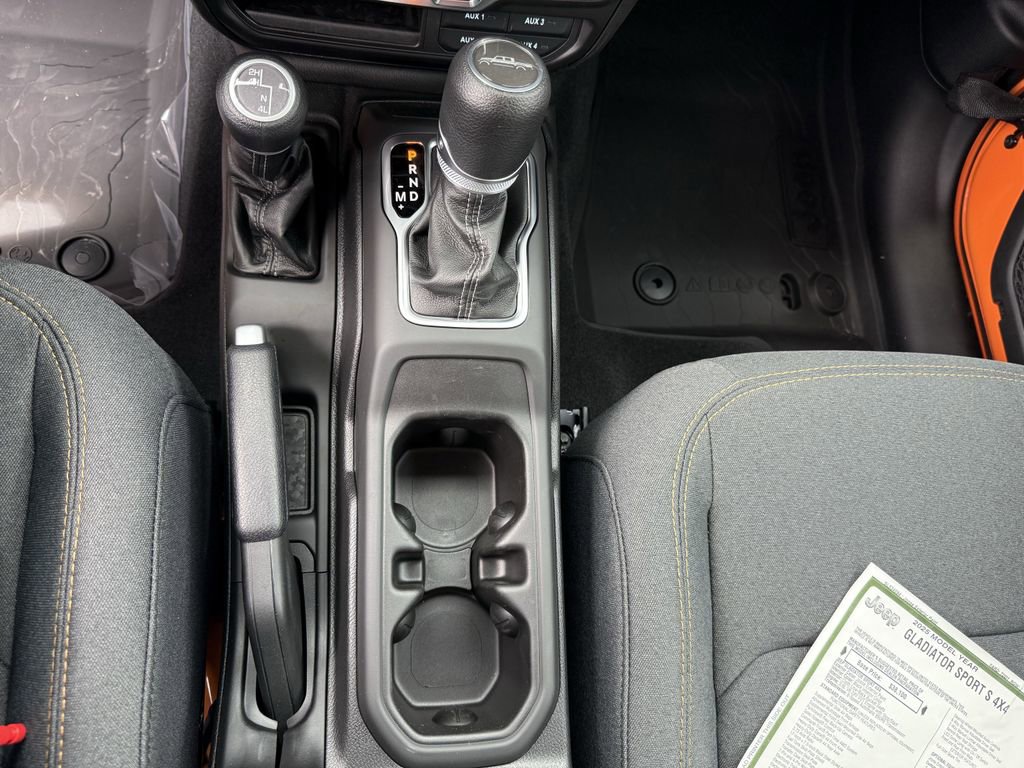 New 2025 Jeep Gladiator Sport image 34