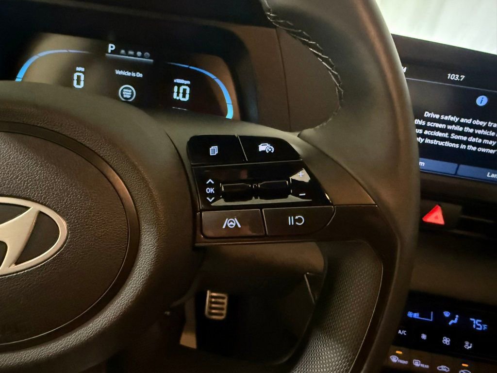 Certified 2025 Hyundai Elantra Sport w/ Cargo Package image 32