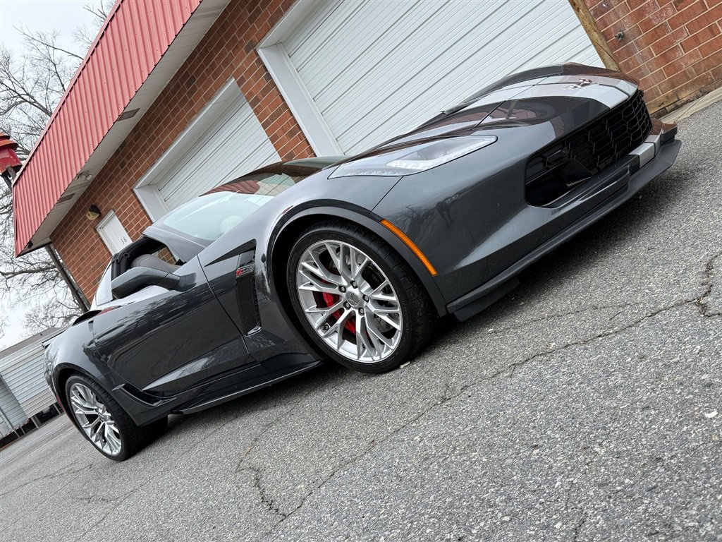 Used 2018 Chevrolet Corvette Z06 RWD image 40