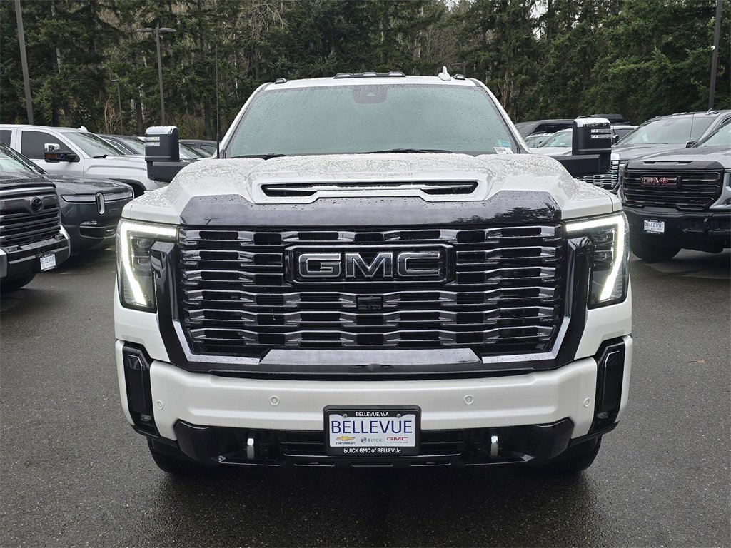 Used 2024 GMC Sierra 3500 Denali Ultimate image 8
