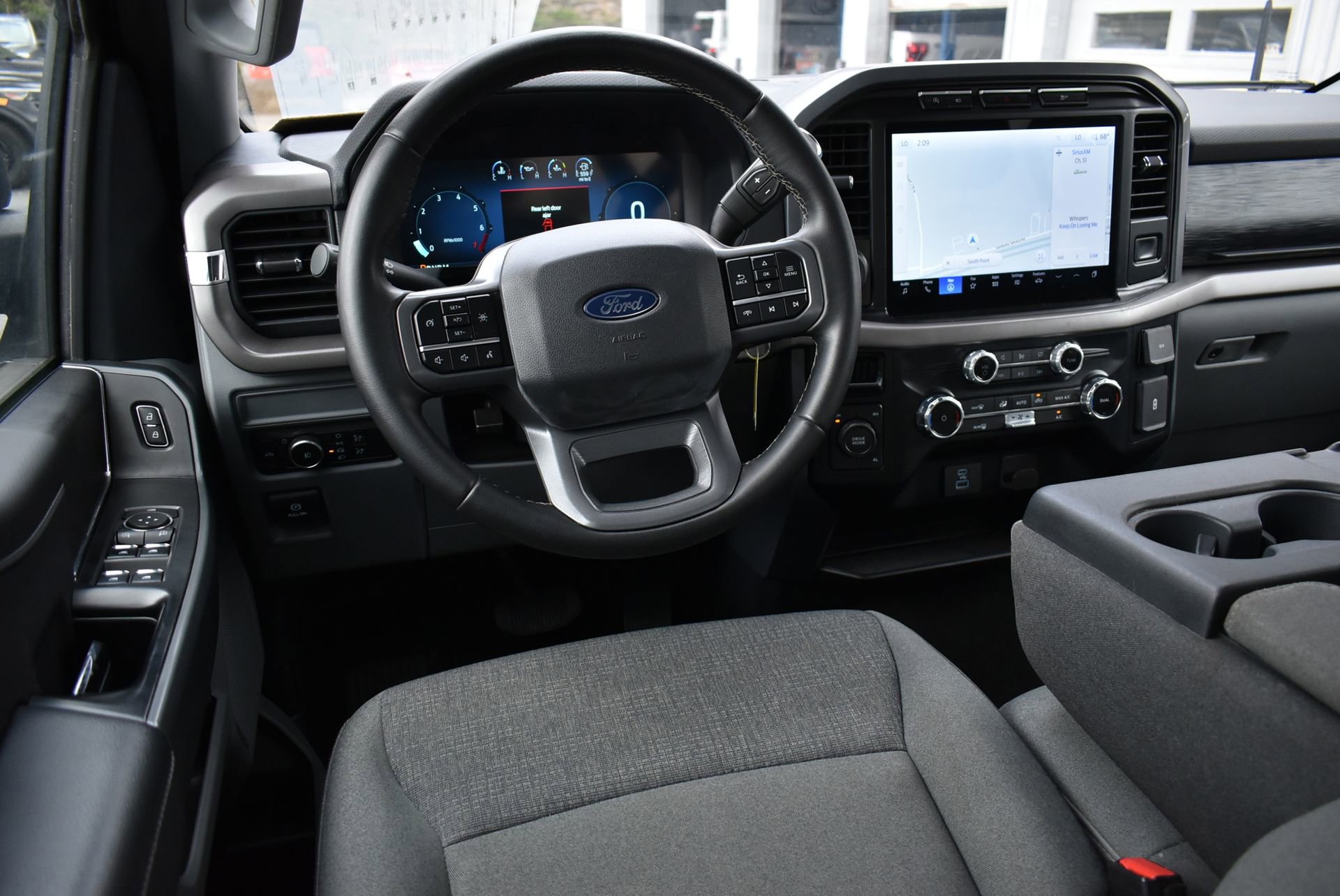 Used 2024 Ford F150 XLT image 16