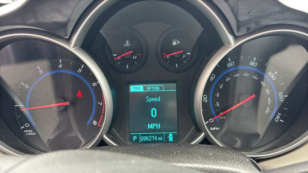 Used 2015 Chevrolet Cruze LT FWD image 14