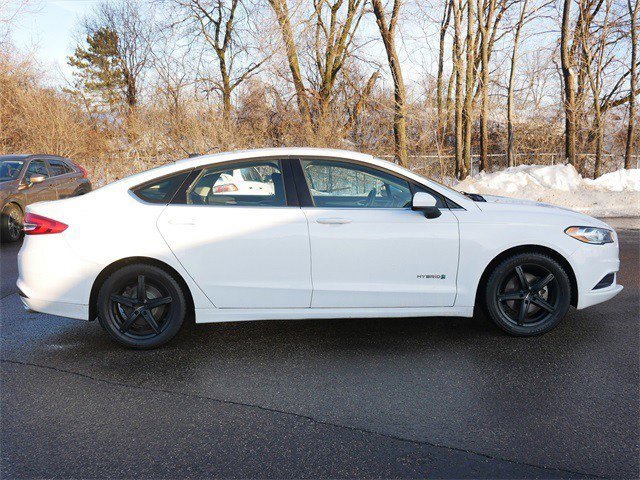 Used 2017 Ford Fusion SE image 8