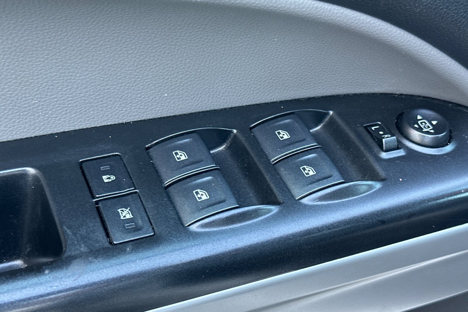 Used 2019 Chevrolet Colorado LT AWD/4WD image 12