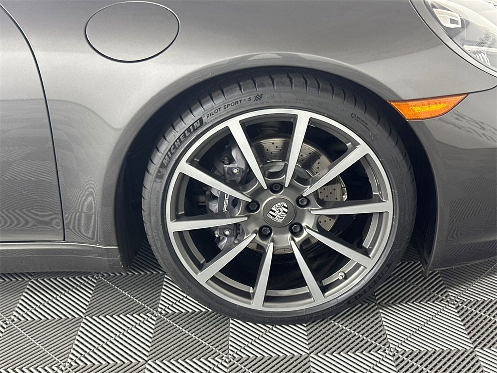 Used 2017 Porsche 911 Carrera image 12