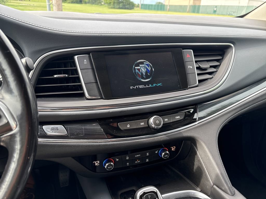 Used 2019 Buick Enclave Essence FWD image 9
