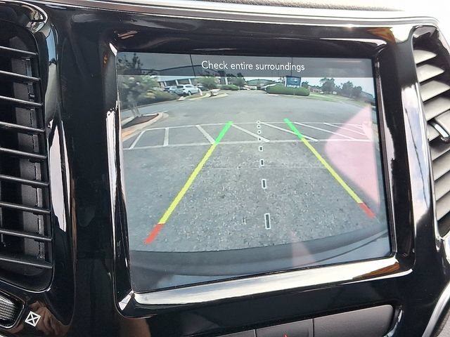 Used 2020 Jeep Cherokee Limited AWD/4WD image 17