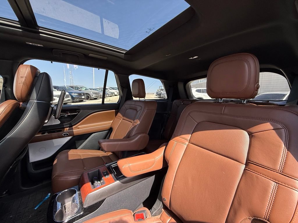Used 2020 Lincoln Aviator Reserve w/ Equipment Group 202A AWD/4WD image 20