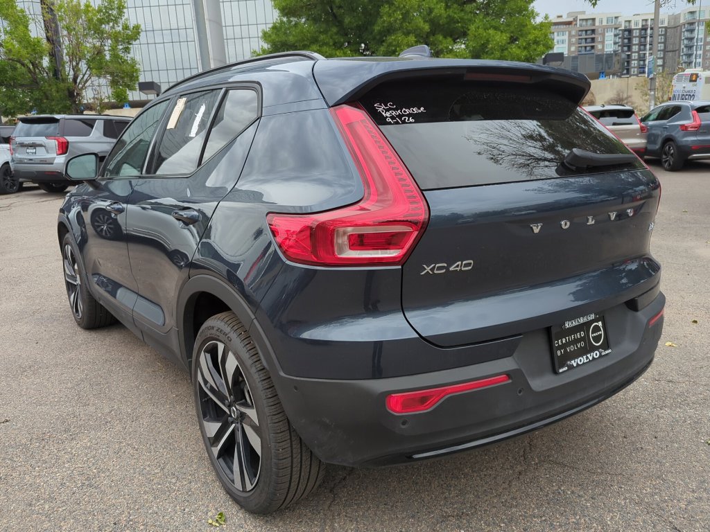 Used 2026 Volvo XC40 B5 Plus AWD/4WD image 5