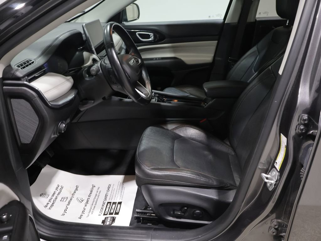 Certified 2022 Jeep Compass Limited w/ Sun and Sound Group image 12