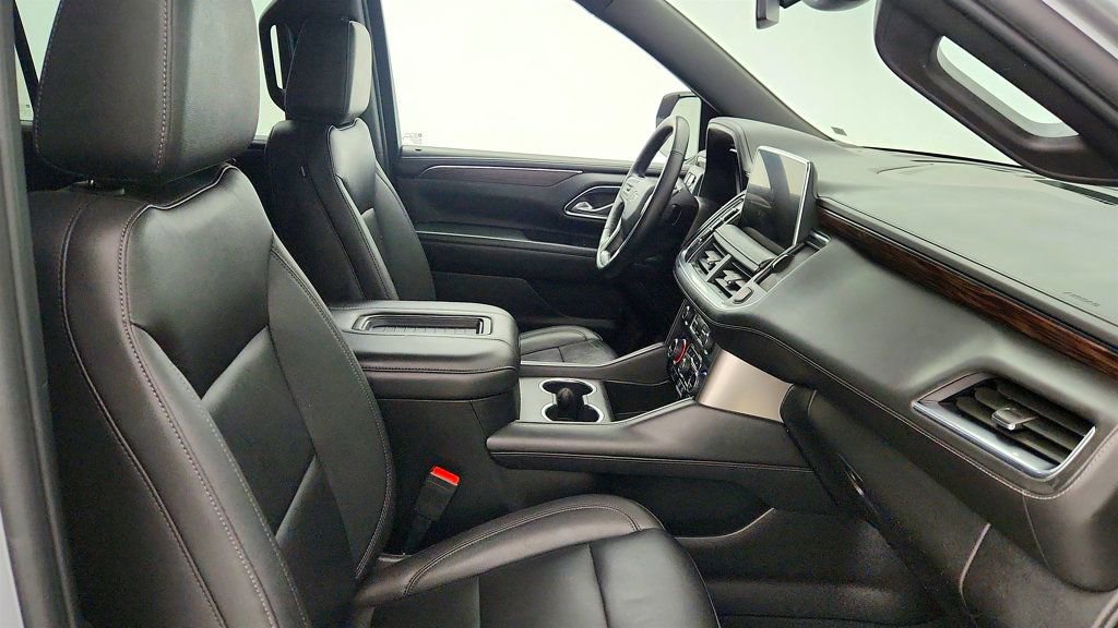 Used 2023 Chevrolet Tahoe Z71 w/ Luxury Package image 27