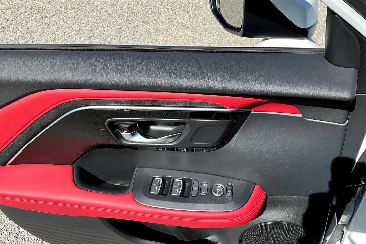 Certified 2025 Acura ADX A-Spec image 10