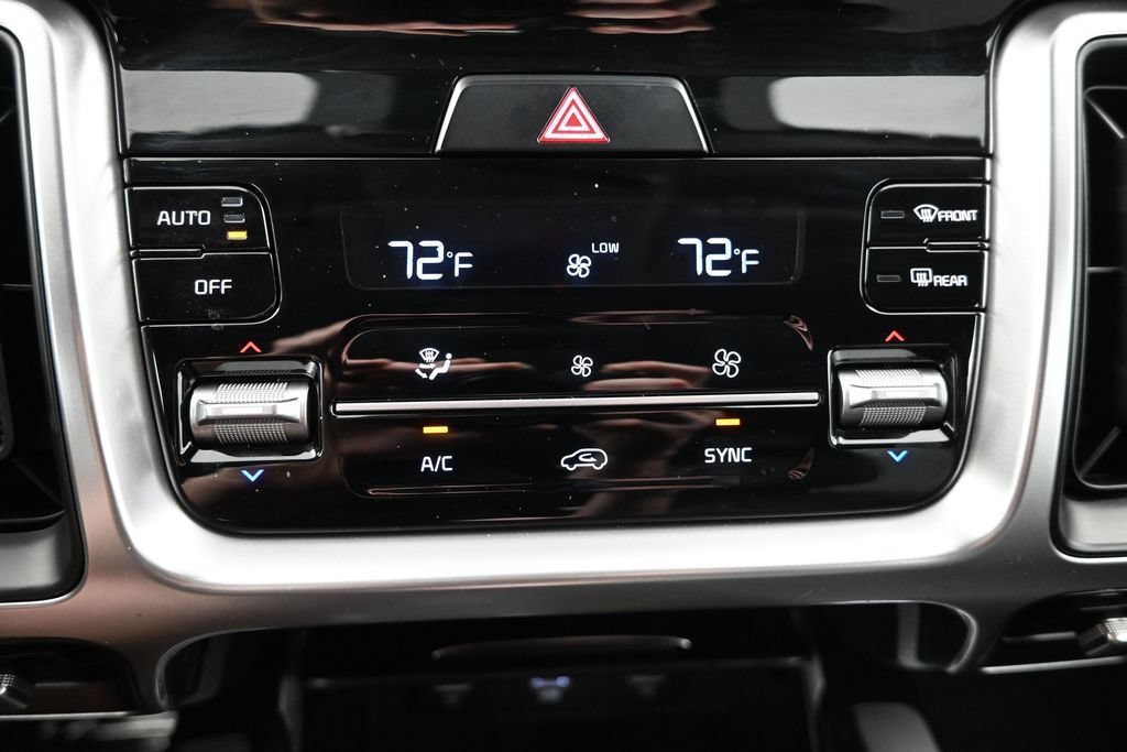 Certified 2022 Kia Sorento S AWD/4WD image 21
