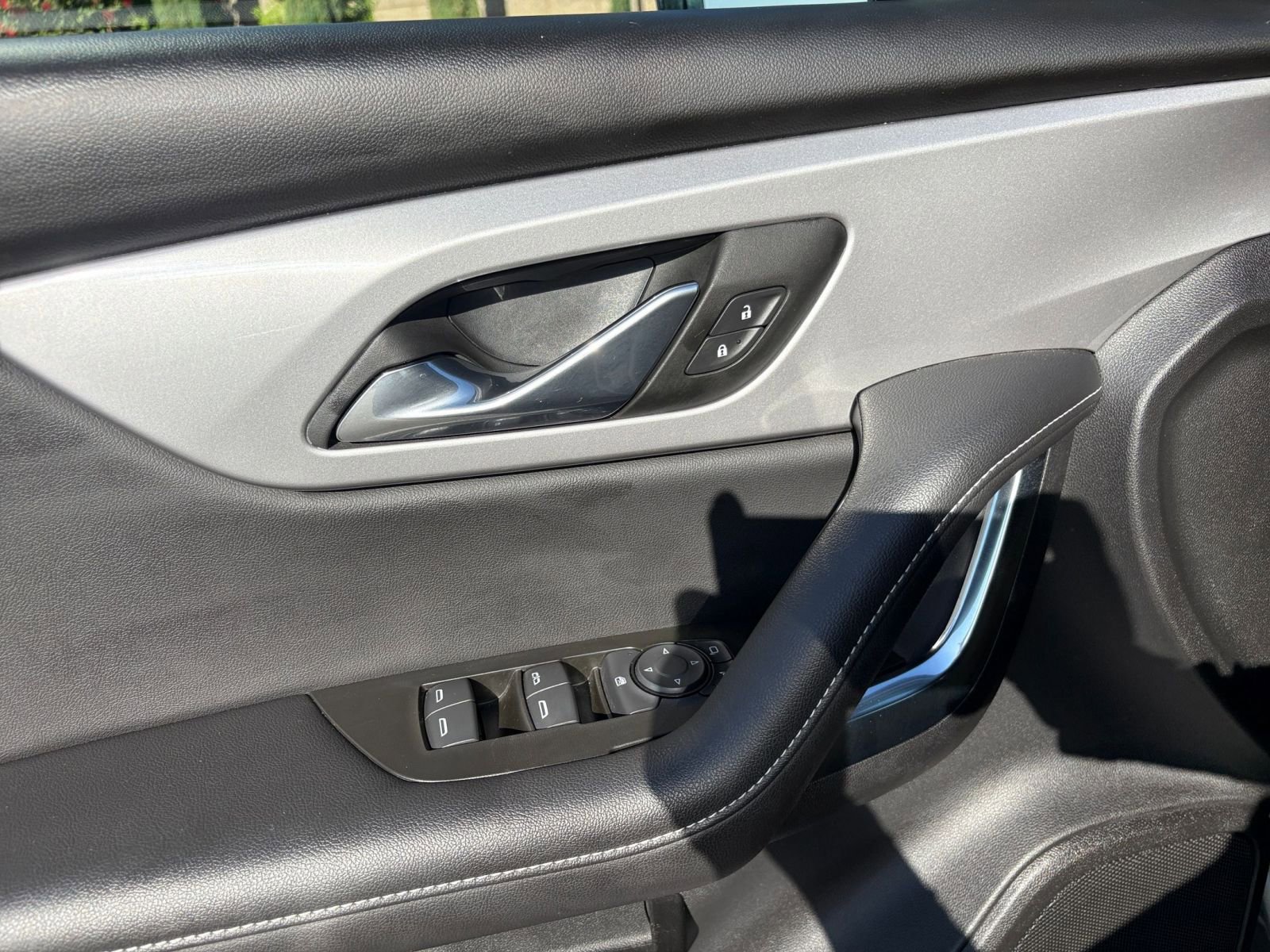 Used 2025 Chevrolet Blazer LT image 18