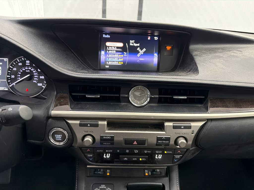 Used 2018 Lexus ES 350 w/ Premier Package image 29
