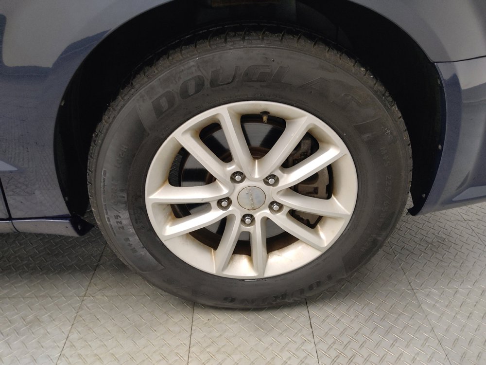 Used 2014 Dodge Grand Caravan SXT FWD image 31