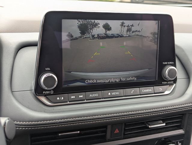 Used 2023 Nissan Rogue SV w/ SV Premium B Package image 25