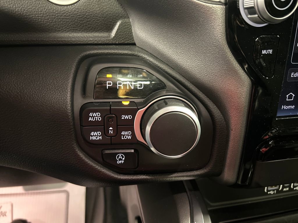 Used 2025 RAM 1500 Big Horn AWD/4WD image 19