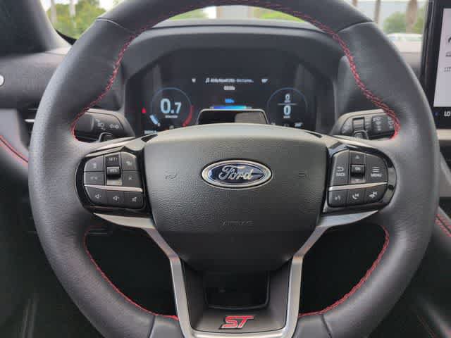 Used 2025 Ford Explorer ST AWD/4WD image 24