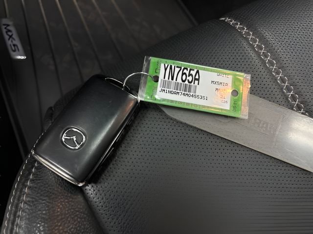 Used 2021 MAZDA MX-5 Miata RF Grand Touring RWD image 28