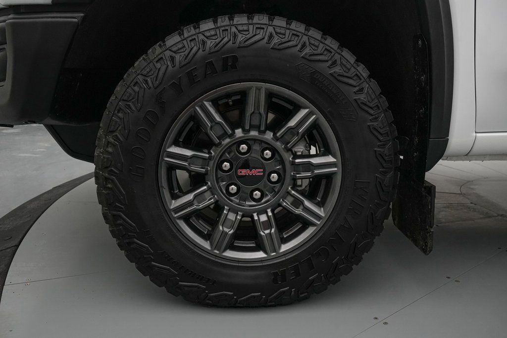 Used 2024 GMC Sierra 1500 AT4X AWD/4WD image 12