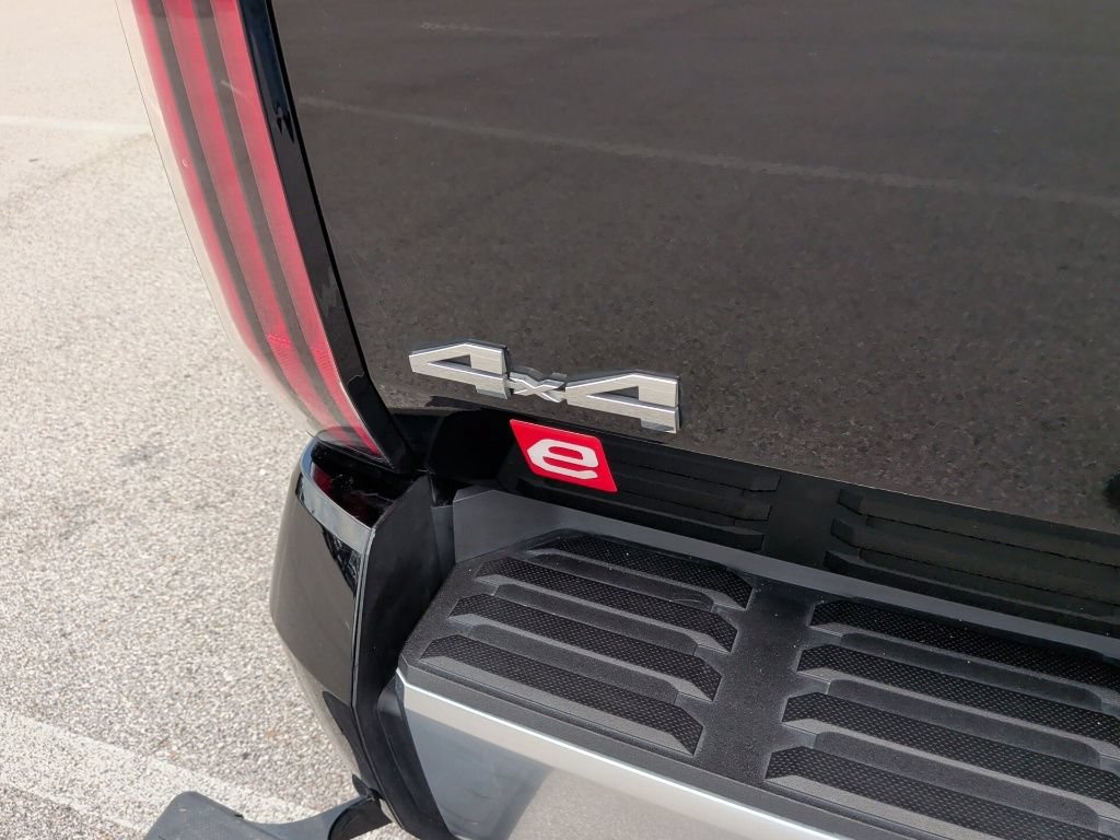 Used 2022 Toyota Tundra Capstone AWD/4WD image 44