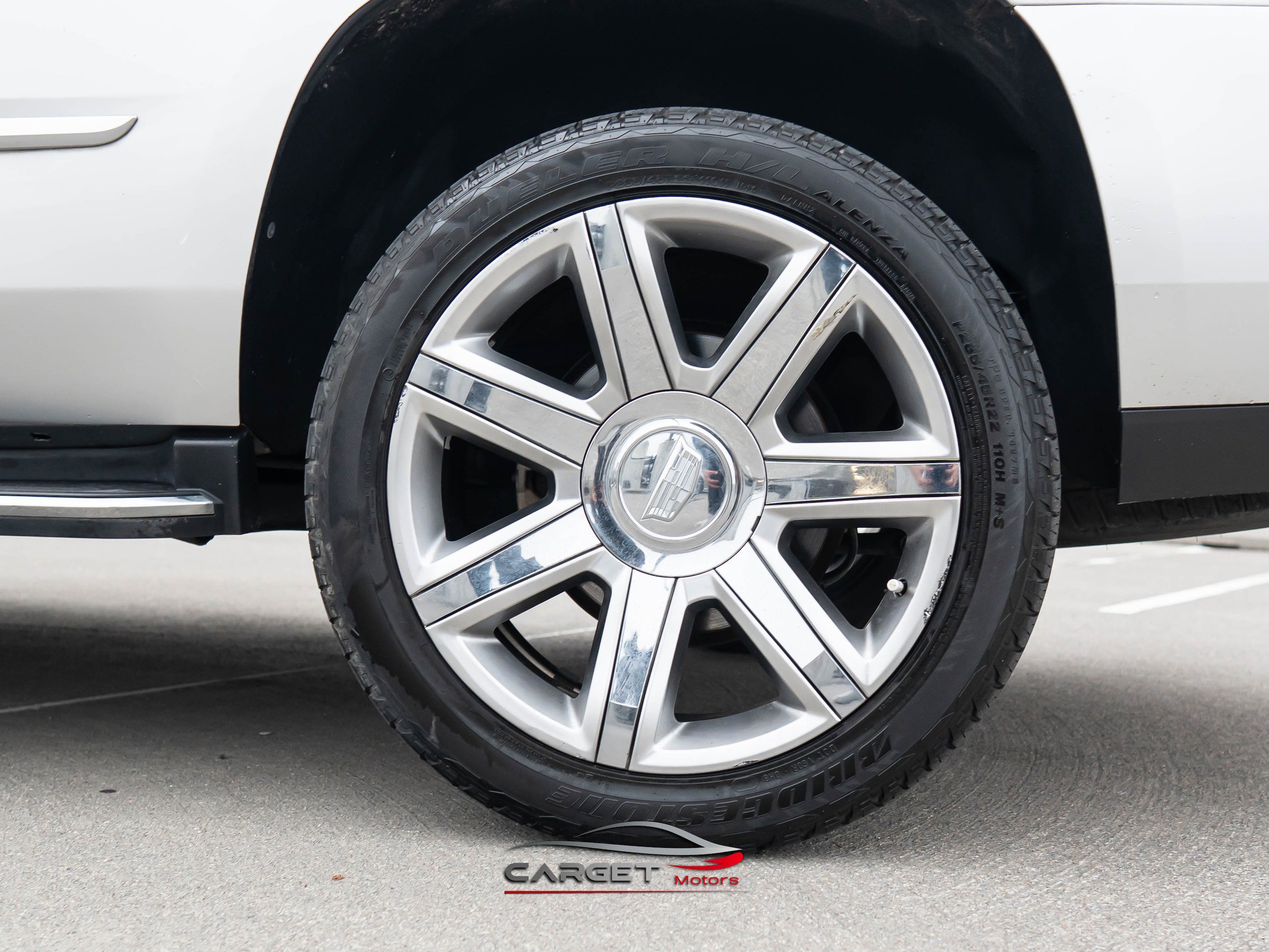 Used 2019 Cadillac Escalade Luxury image 12