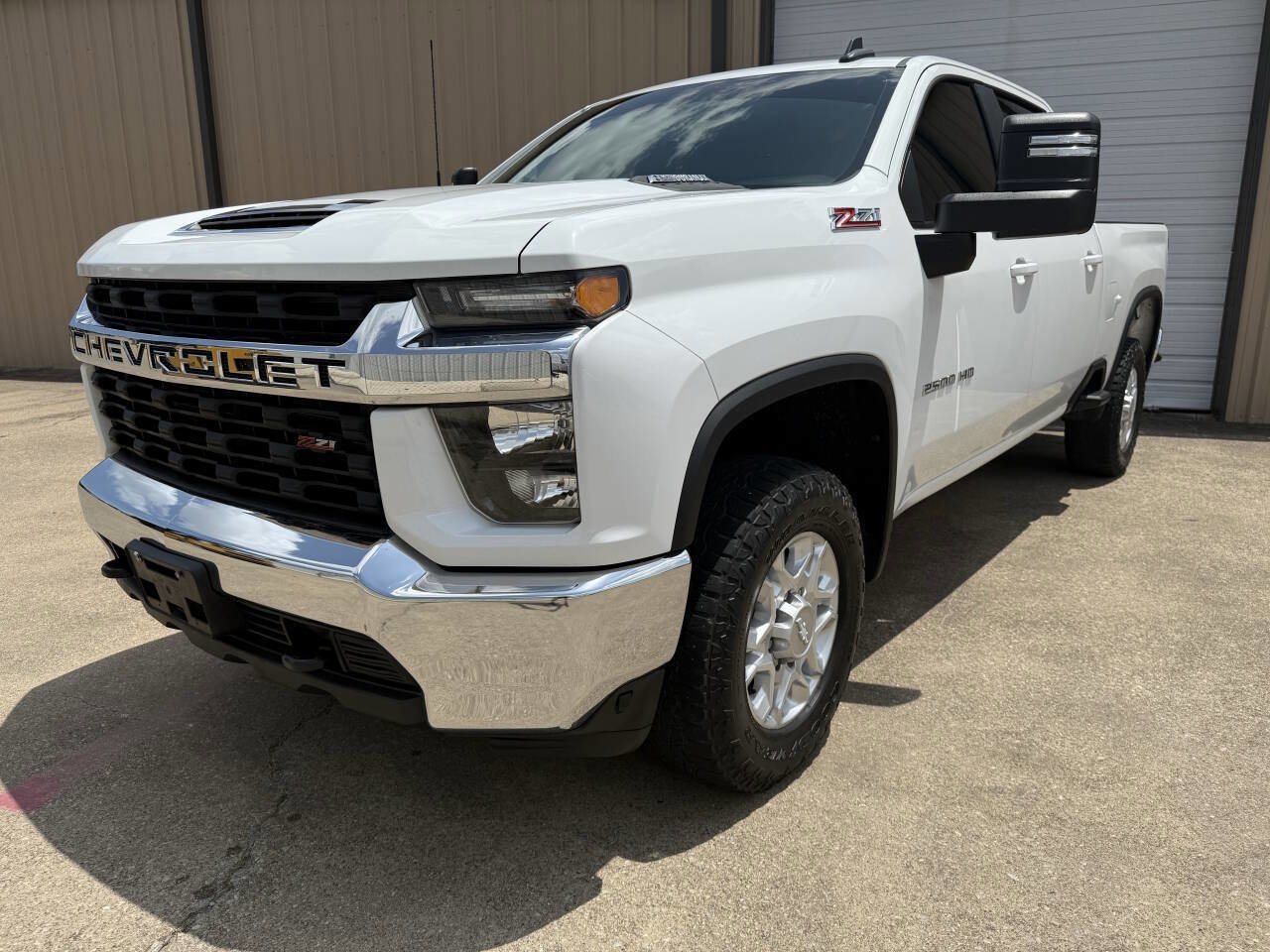 Used 2021 Chevrolet Silverado 2500 LT w/ Z71 Off-Road Package image 9
